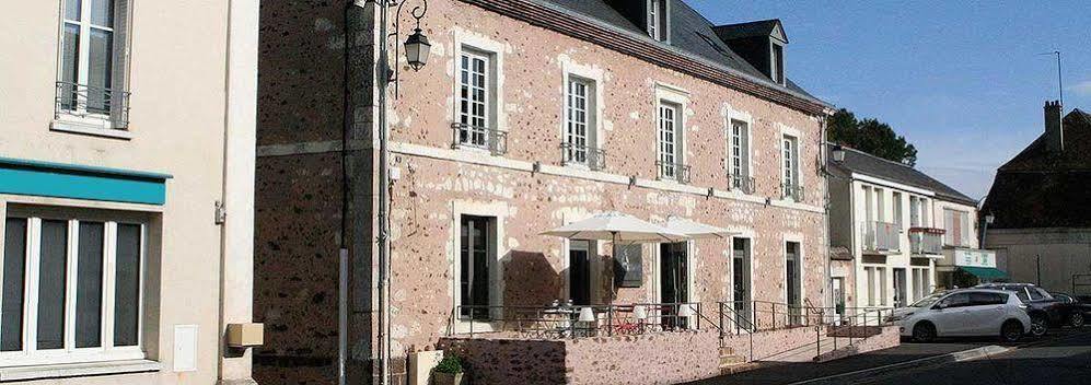 Logis - Auberge De L'Abbaye Thiron-Gardais Экстерьер фото